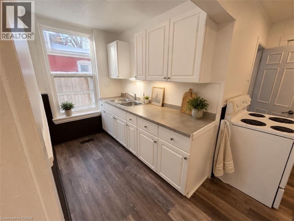 35 Park Avenue, Brantford, Ontario  N3S 5H2 - Photo 4 - 40792878