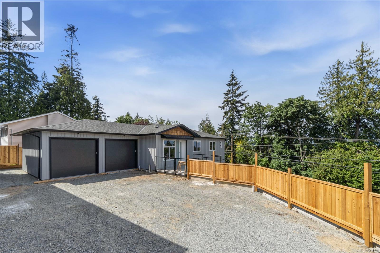 101 5311 Toms Trnabt, Nanaimo, British Columbia  V9T 5M9 - Photo 2 - 1038039