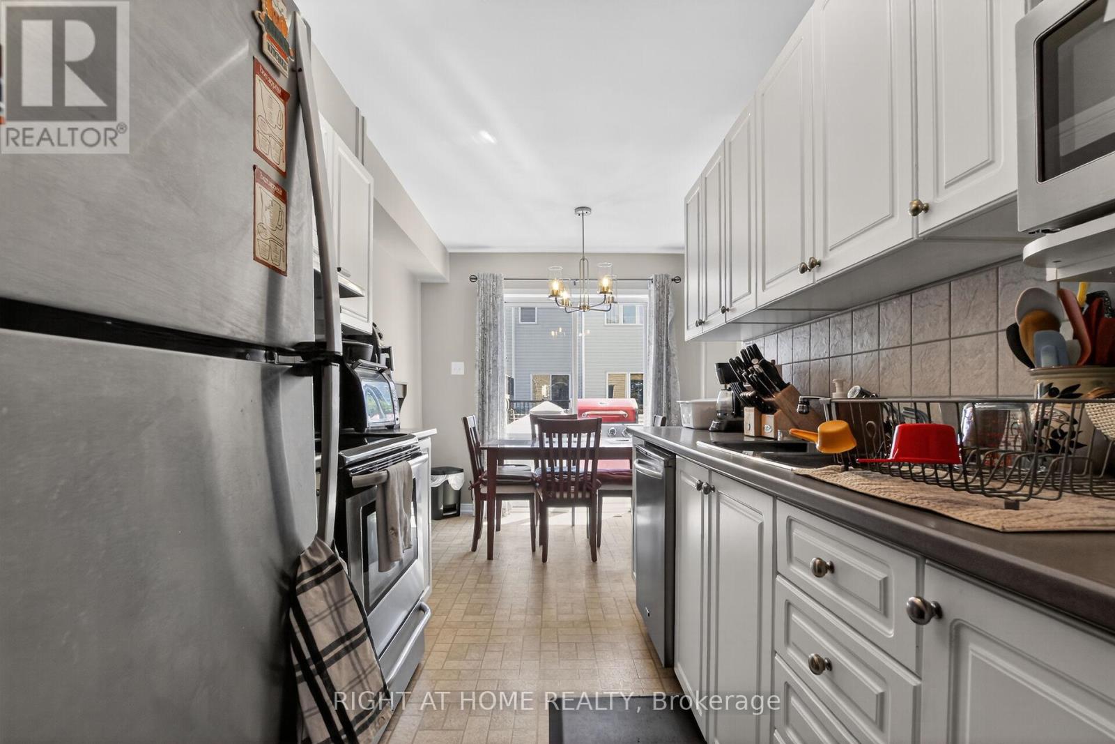 207 Catamount Court, Ottawa, Ontario  K2M 0A8 - Photo 6 - X13172388