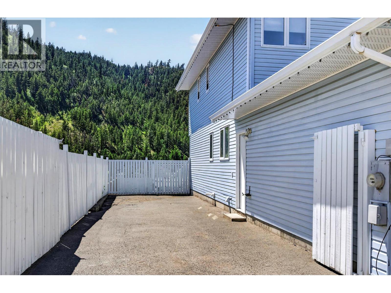 2635 Nechako Drive, Kamloops, British Columbia  V2E 2K1 - Photo 47 - 10388710