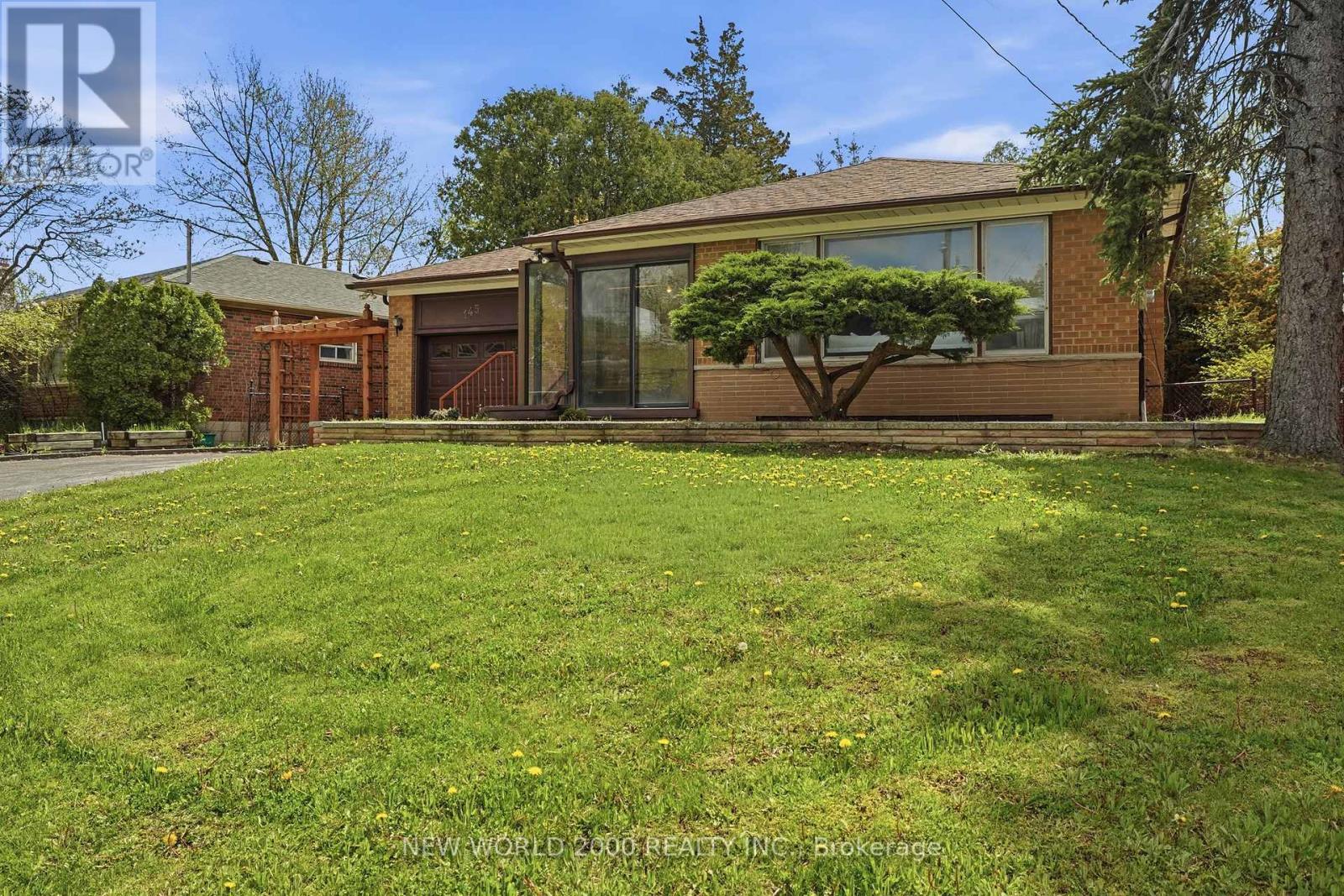 145 Elvaston Drive, Toronto, Ontario  M4A 1N8 - Photo 1 - C13172402