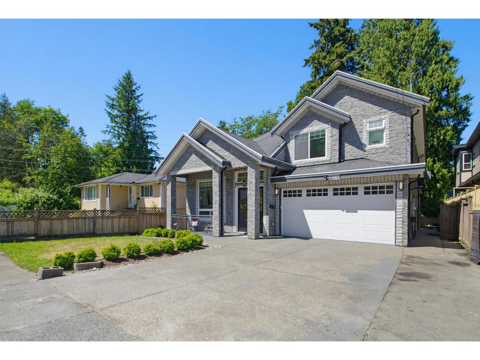 11903 97 Avenue, Surrey, British Columbia  V3V 2C4 - Photo 2 - R3127653