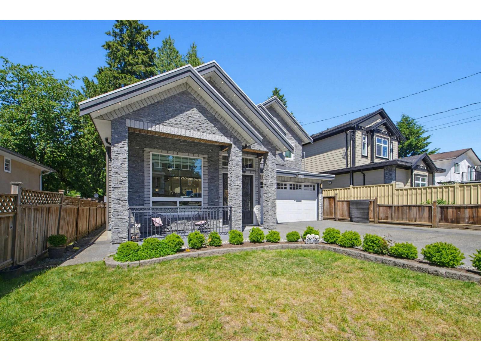11903 97 Avenue, Surrey, British Columbia  V3V 2C4 - Photo 3 - R3127653