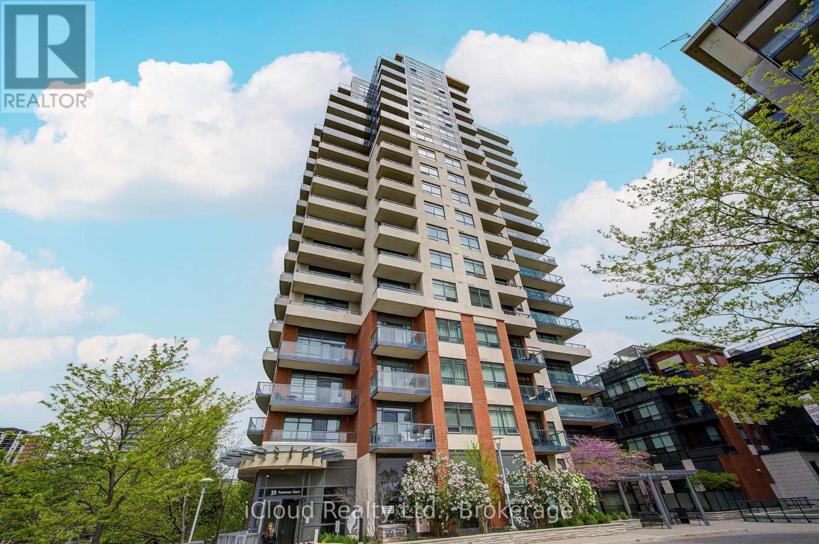 25 FONTENAY COURT, Toronto, Ontario