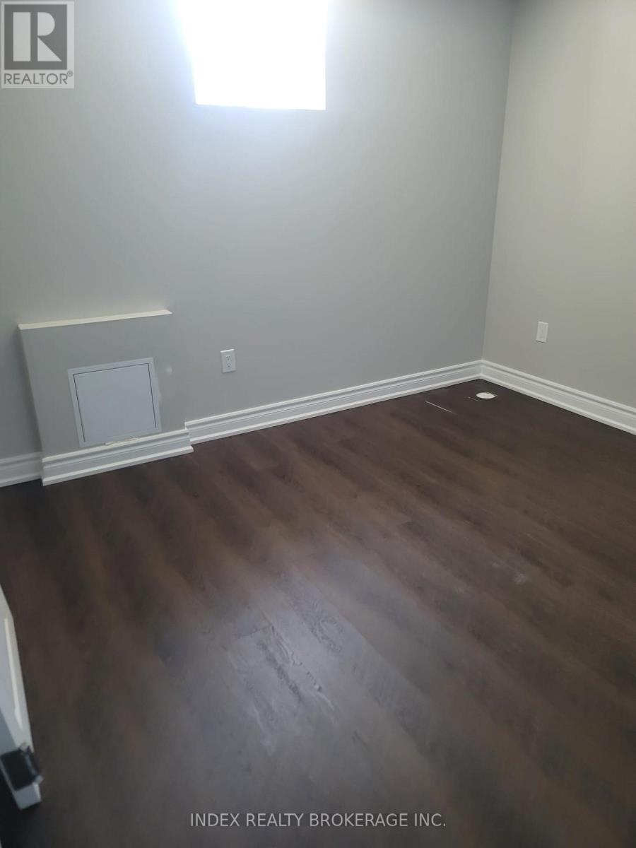 32 Skelton Street, Mono, Ontario  L9W 6W9 - Photo 4 - X13172412