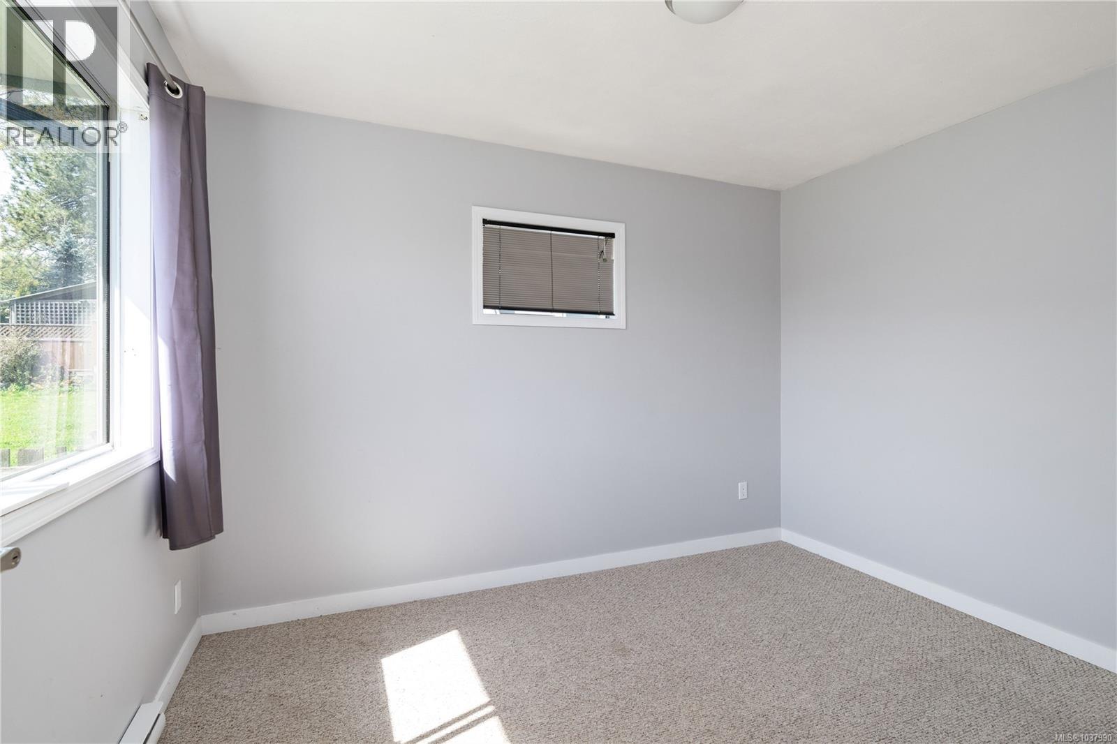 545 Tait St, Saanich, British Columbia  V8Z 4V6 - Photo 19 - 1037990