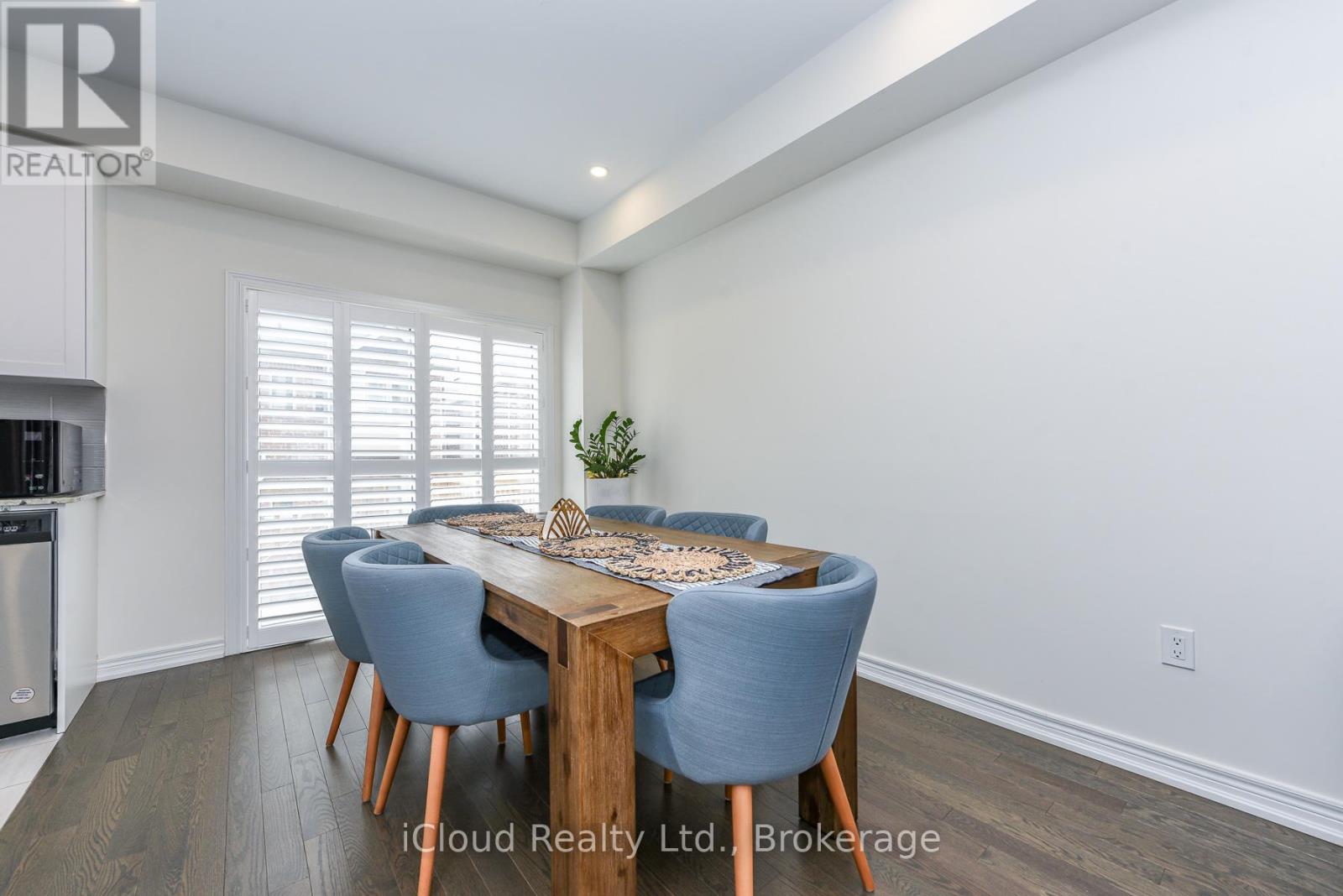3958 Leonardo Street, Burlington, Ontario  L7M 0Z7 - Photo 10 - W13171544
