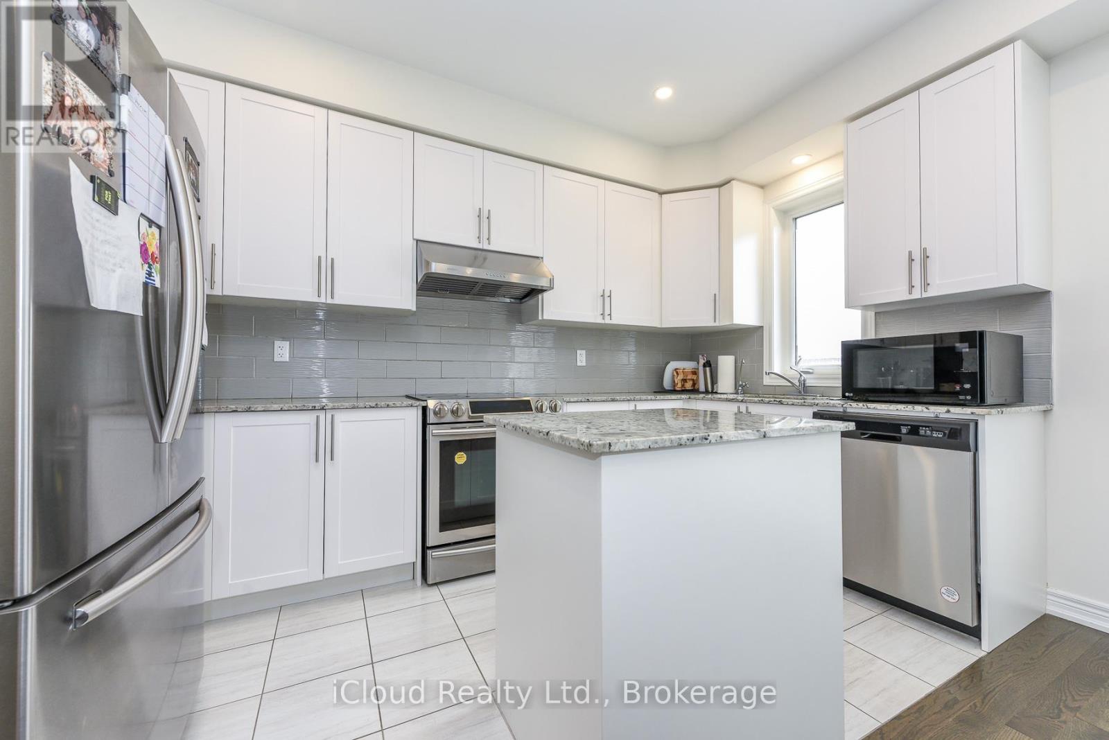 3958 Leonardo Street, Burlington, Ontario  L7M 0Z7 - Photo 15 - W13171544