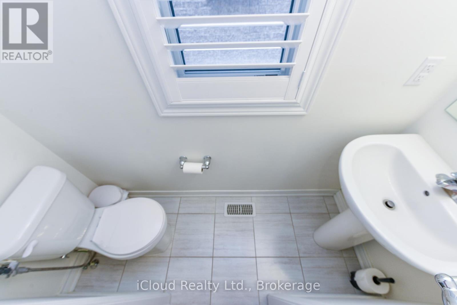 3958 Leonardo Street, Burlington, Ontario  L7M 0Z7 - Photo 6 - W13171544