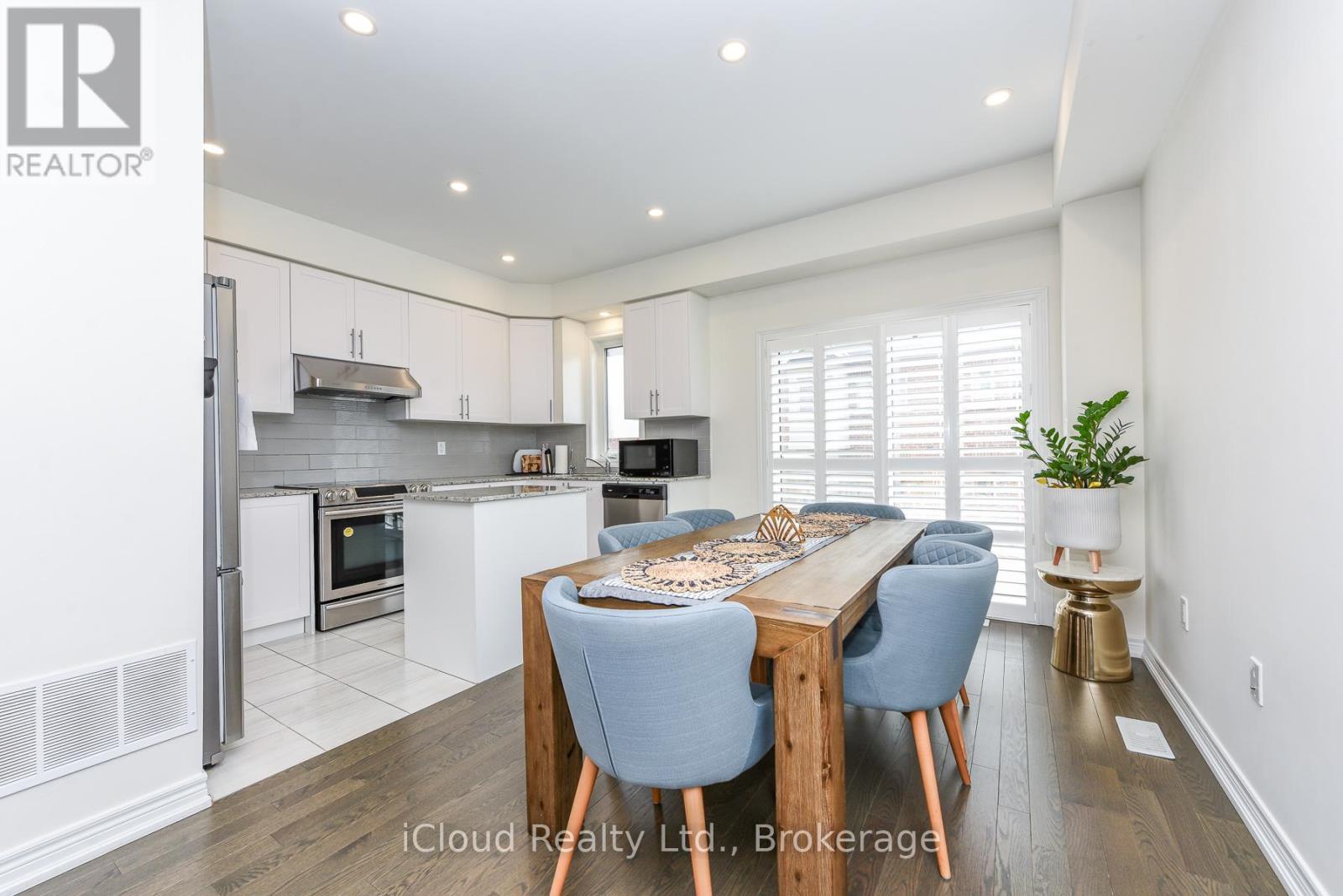 3958 Leonardo Street, Burlington, Ontario  L7M 0Z7 - Photo 9 - W13171544