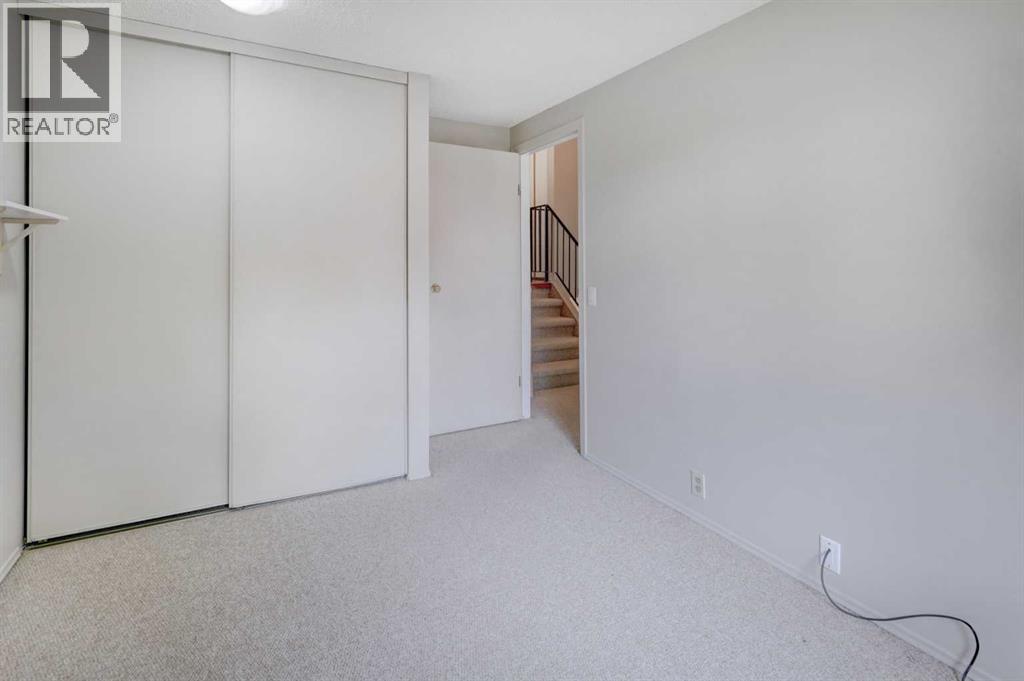 82 Point Drive Nw, Calgary, Alberta  T3B 5B3 - Photo 21 - A2314346