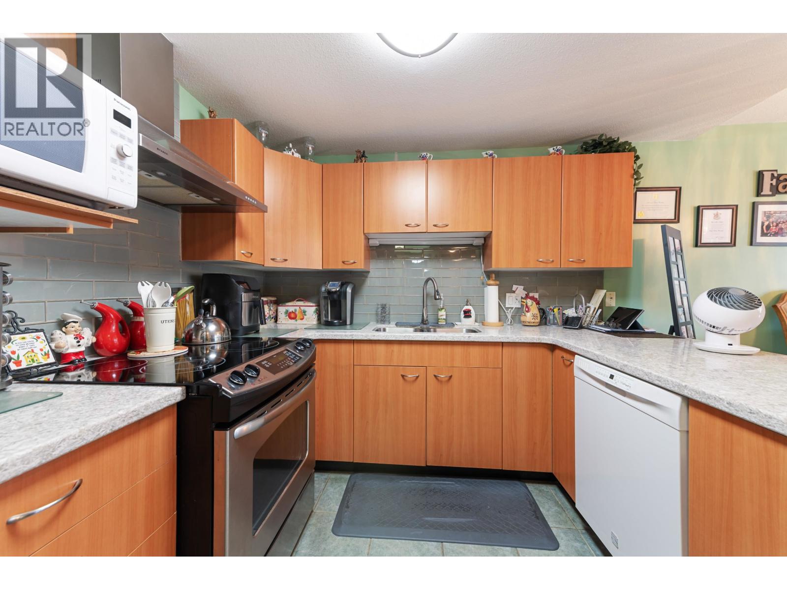A319 2099 Lougheed Highway, Port Coquitlam, British Columbia  V3B 1A8 - Photo 12 - R3127764