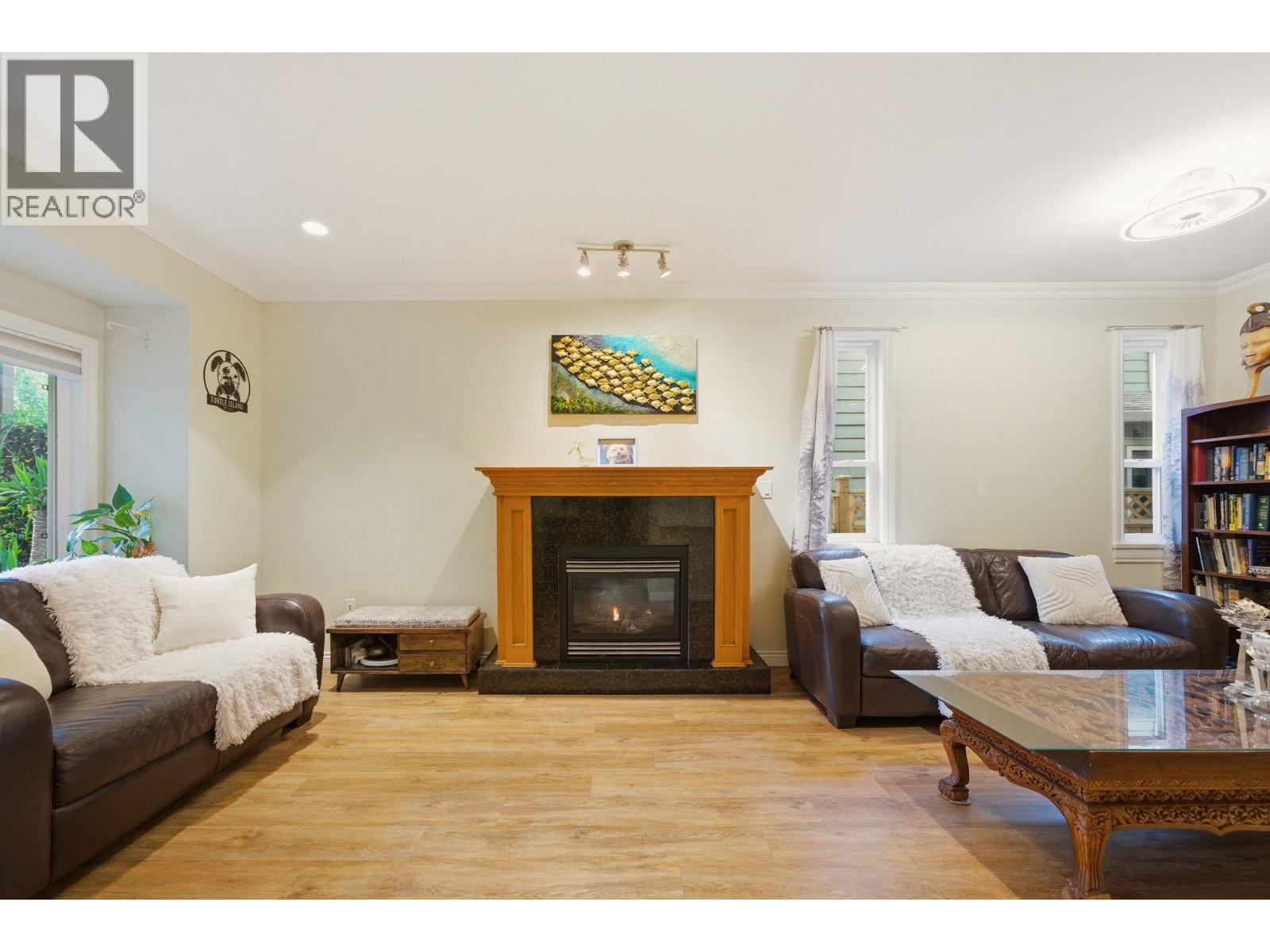 562 W Keith Road, North Vancouver, British Columbia  V7M 1M4 - Photo 10 - R3127765