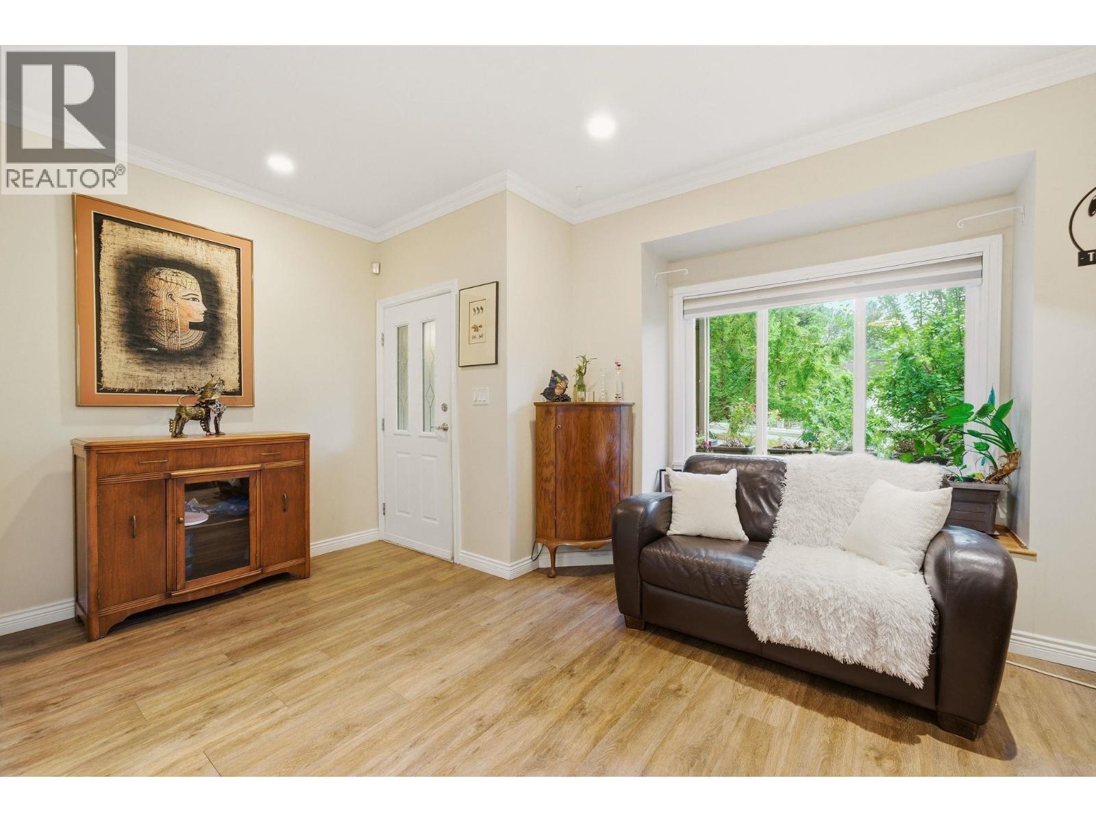562 W Keith Road, North Vancouver, British Columbia  V7M 1M4 - Photo 11 - R3127765
