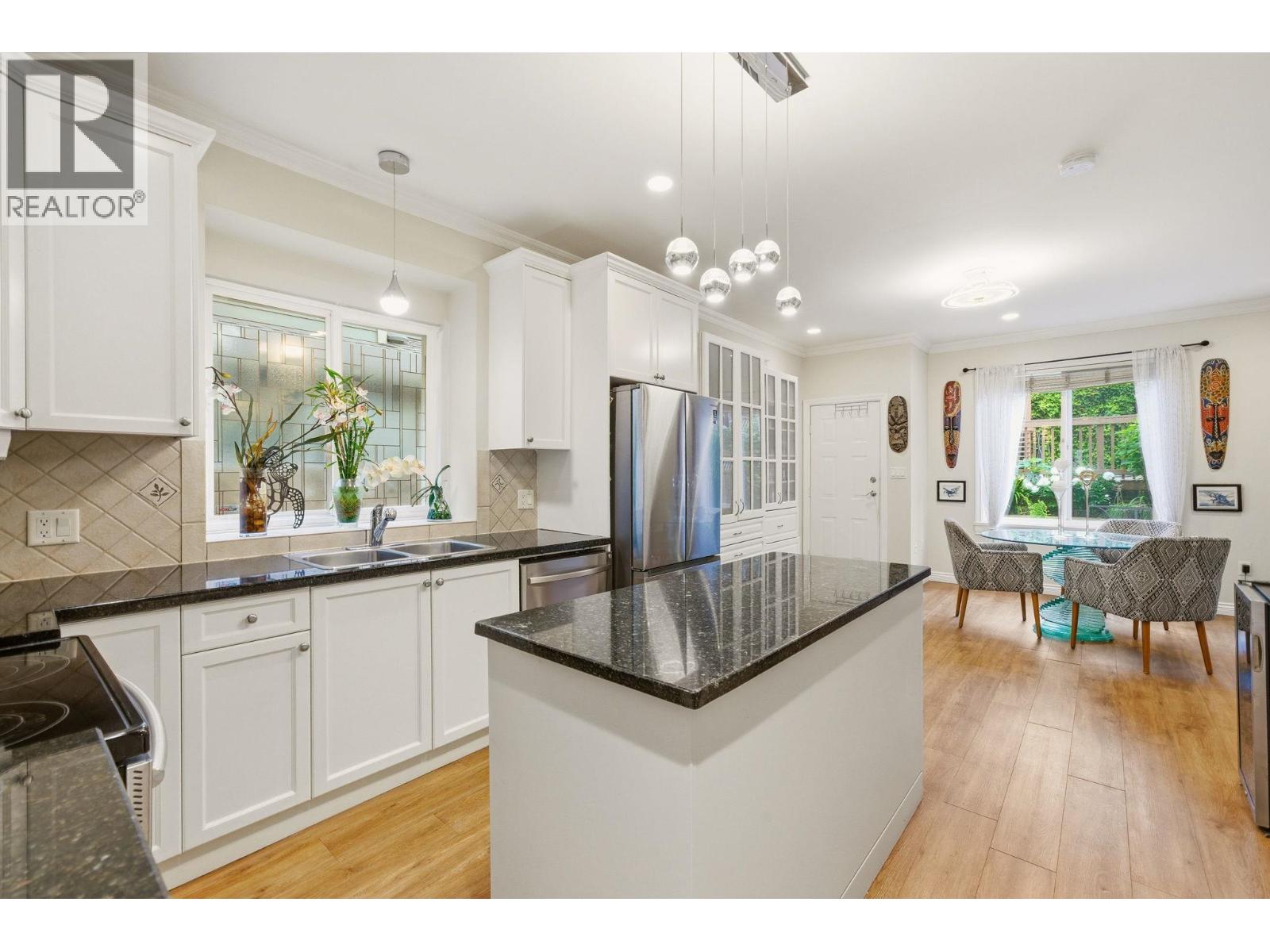 562 W Keith Road, North Vancouver, British Columbia  V7M 1M4 - Photo 5 - R3127765