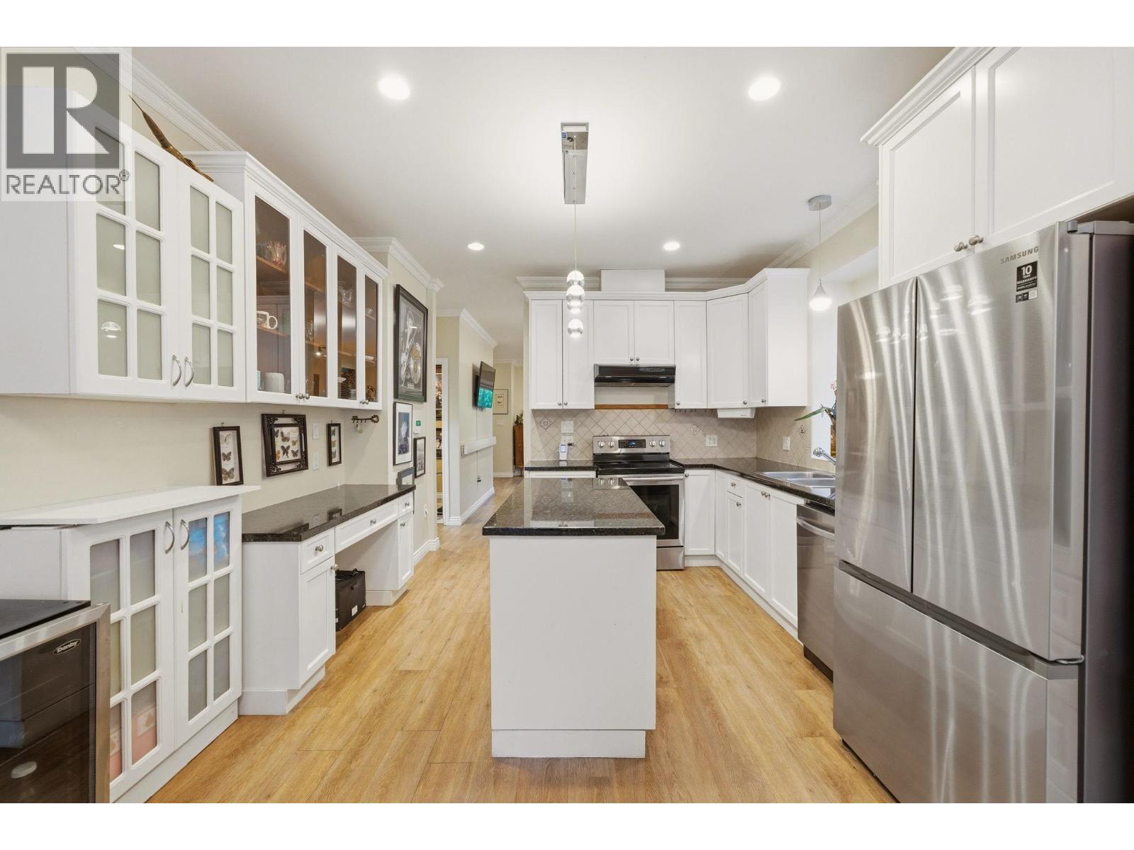562 W Keith Road, North Vancouver, British Columbia  V7M 1M4 - Photo 7 - R3127765