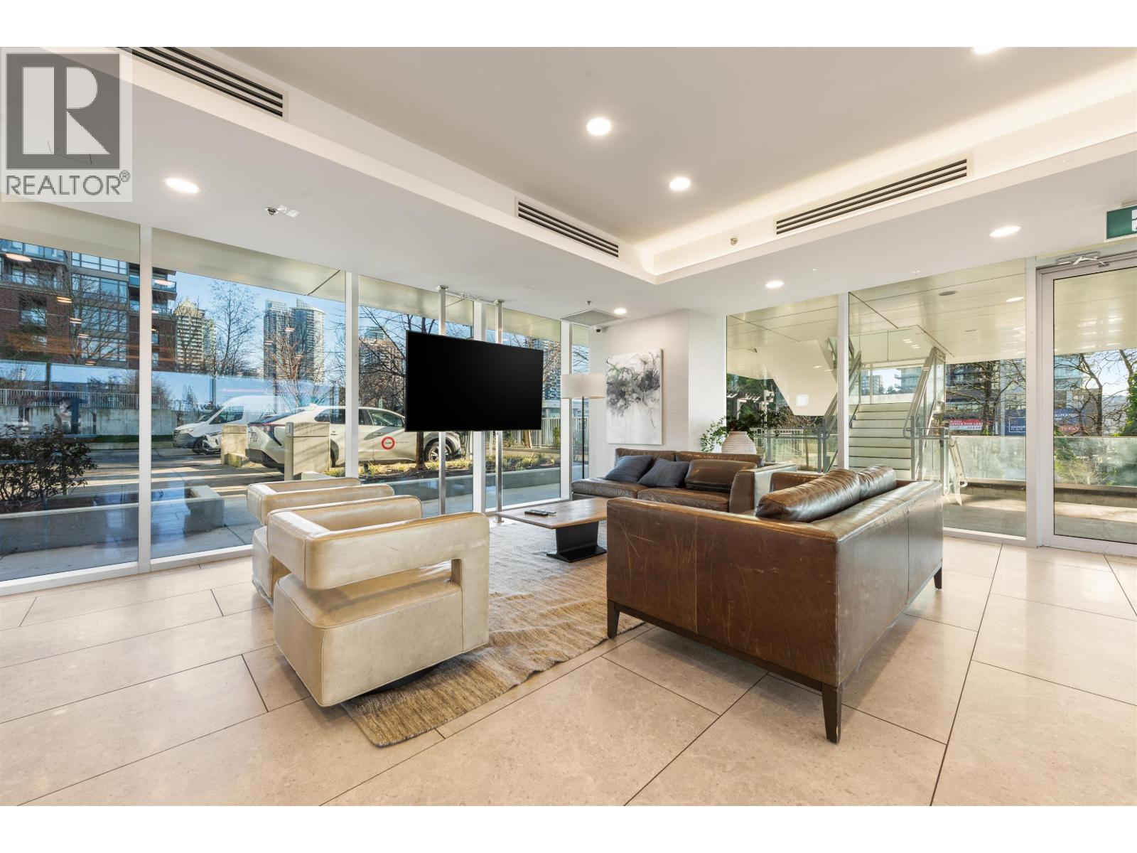 2203 1888 Gilmore Avenue, Burnaby, British Columbia  V5C 0L2 - Photo 4 - R3127776