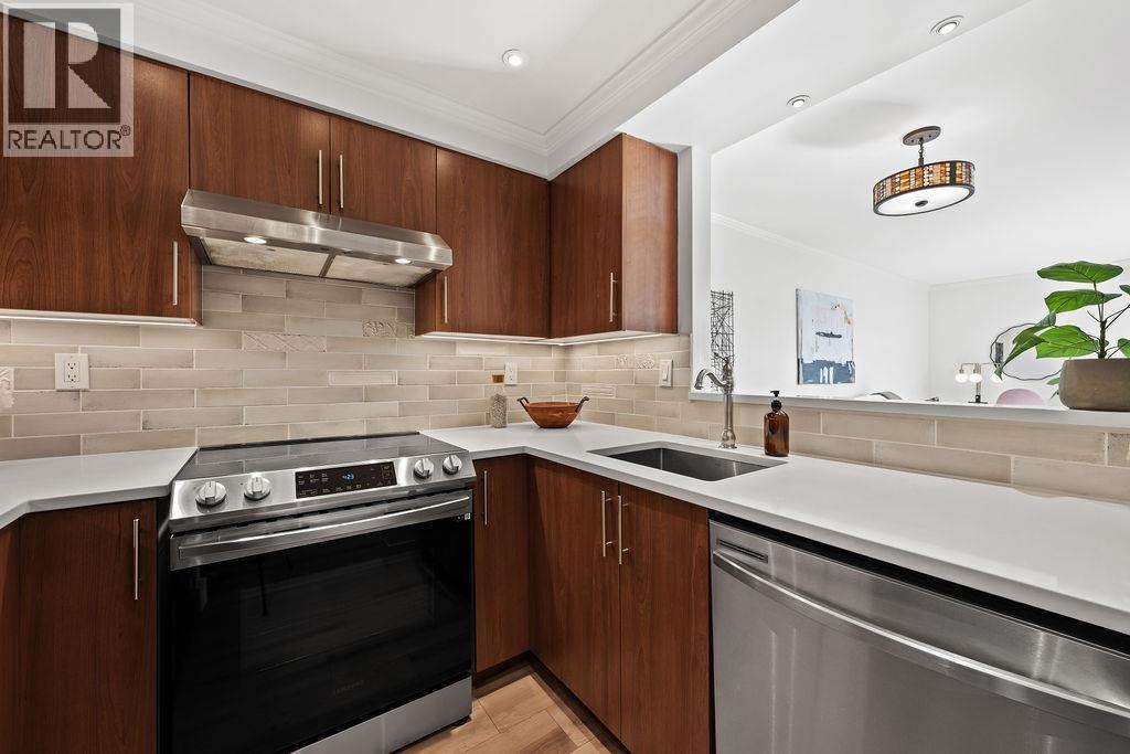 207 235 W 4th Street, North Vancouver, British Columbia  V7M 1H8 - Photo 12 - R3127809