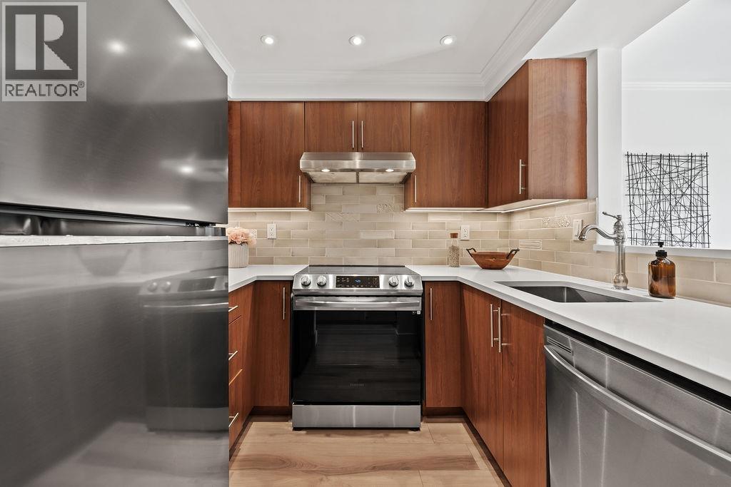 207 235 W 4th Street, North Vancouver, British Columbia  V7M 1H8 - Photo 13 - R3127809
