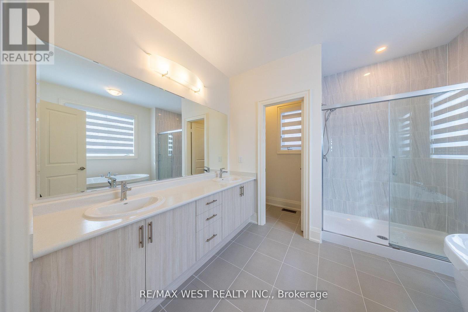 2215 Crystal Drive, Oshawa, Ontario  L1L 0W7 - Photo 24 - E13172470