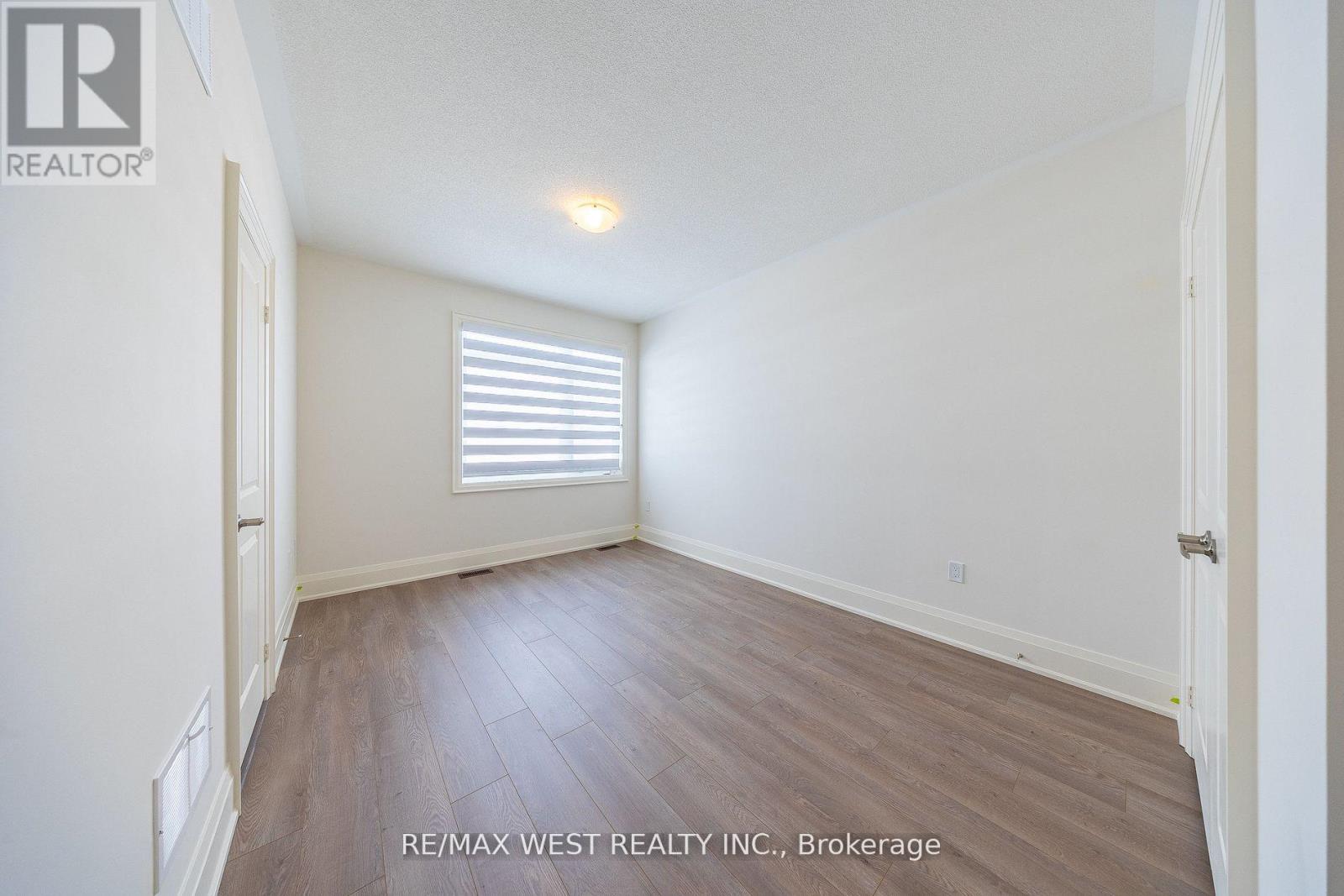 2215 Crystal Drive, Oshawa, Ontario  L1L 0W7 - Photo 32 - E13172470