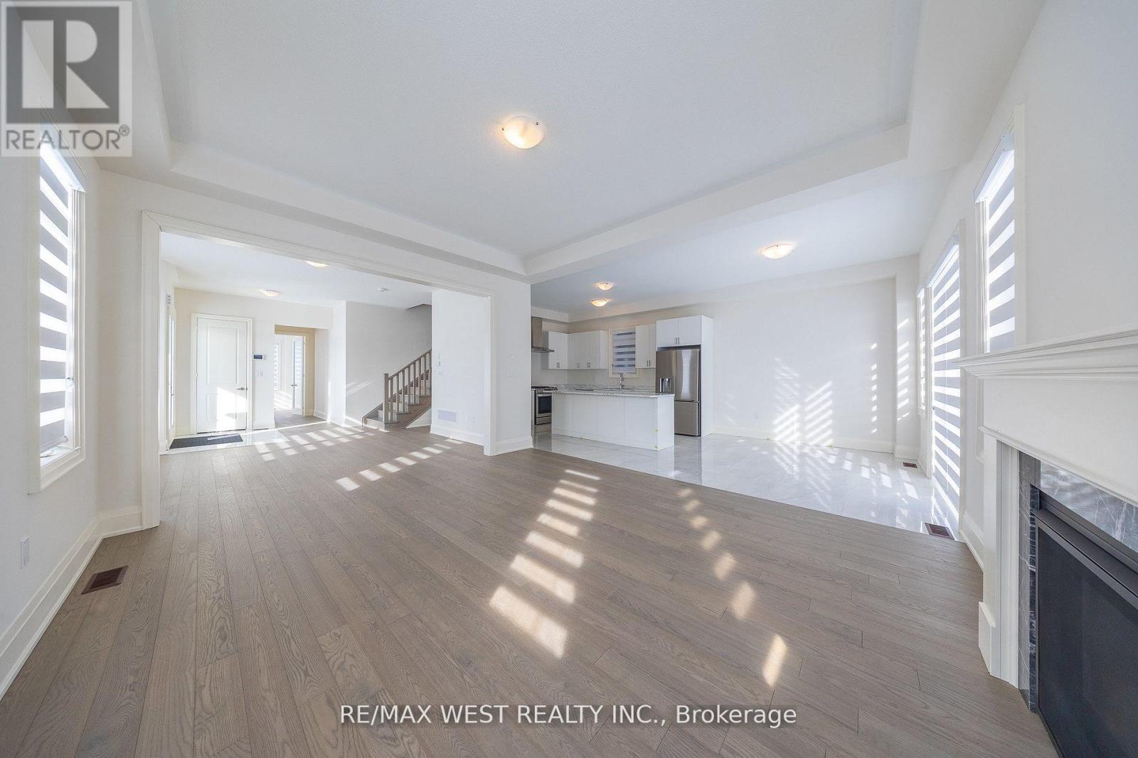 2215 Crystal Drive, Oshawa, Ontario  L1L 0W7 - Photo 9 - E13172470