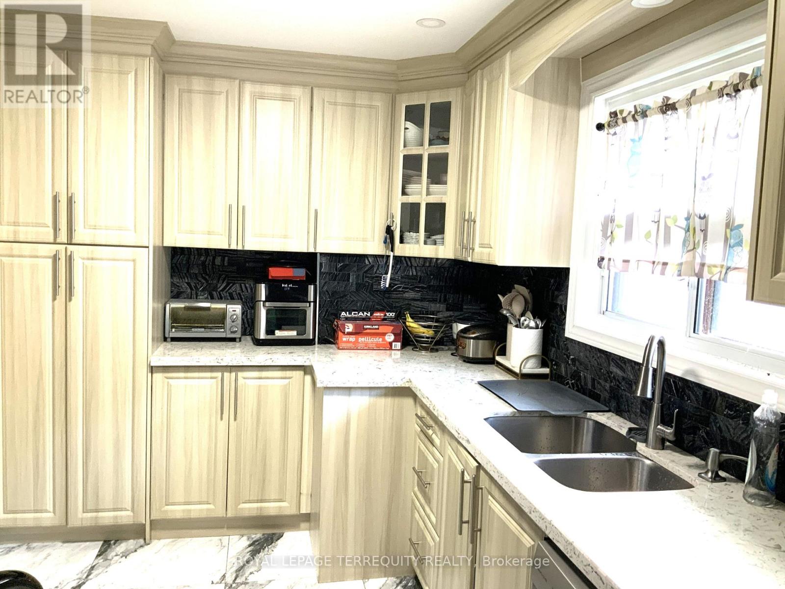 20 Maida Vale, Toronto, Ontario  M1K 2X7 - Photo 17 - E13170640