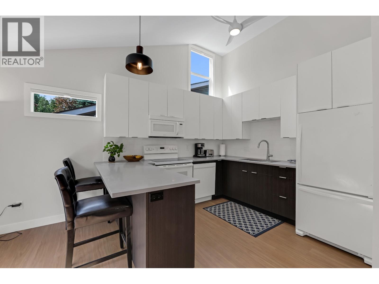 40736 Perth Drive, Squamish, British Columbia  V0N 1T0 - Photo 7 - R3127667