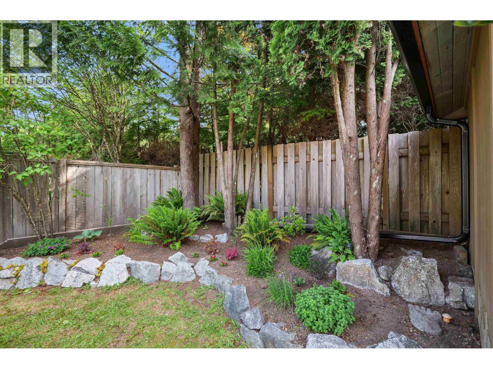 40736 Perth Drive, Squamish, British Columbia  V0N 1T0 - Photo 19 - R3127667