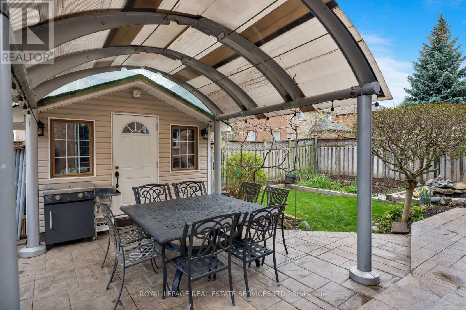 2252 Foxfield Road, Oakville, Ontario  L6M 4C5 - Photo 2 - W13172480
