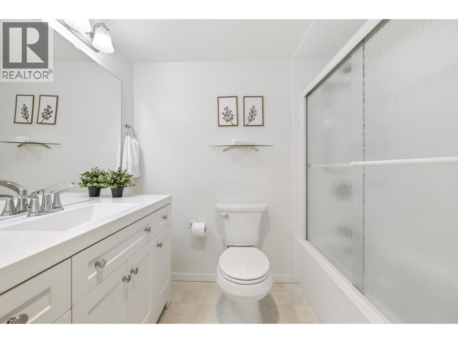 305 1050 Howie Avenue, Coquitlam, British Columbia  V3J 1T6 - Photo 17 - R3127267