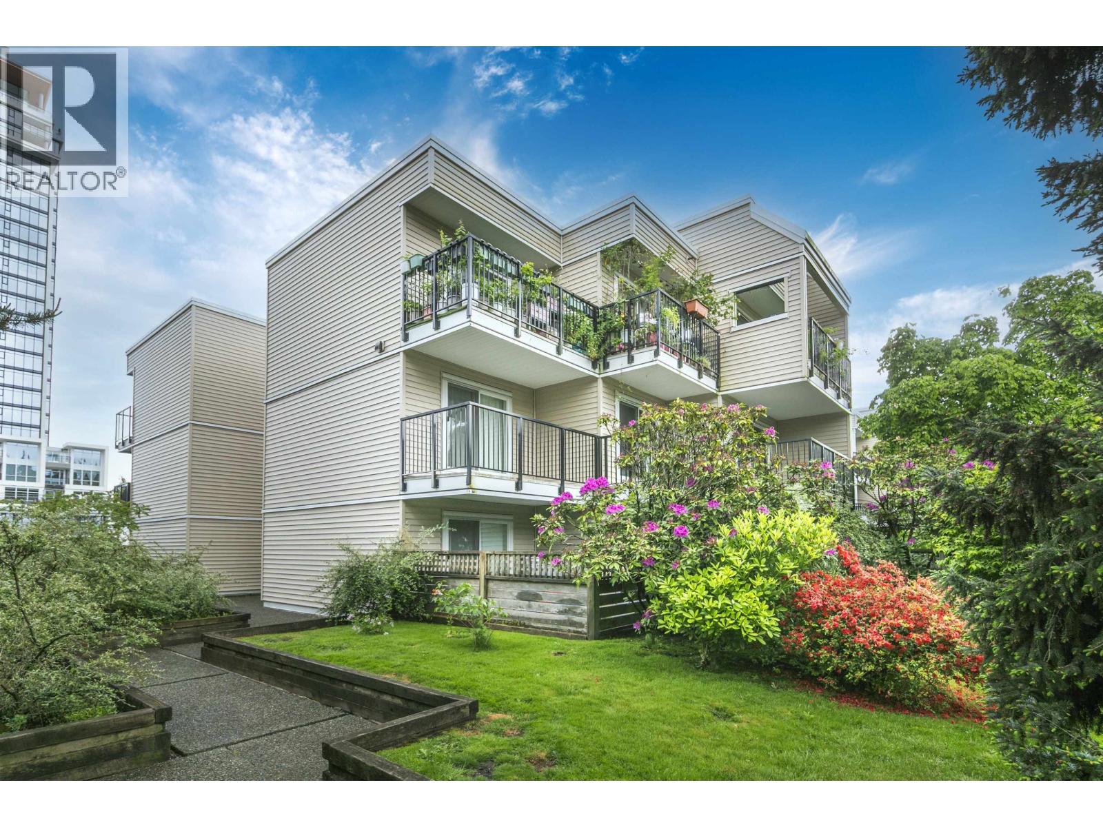 305 1050 Howie Avenue, Coquitlam, British Columbia  V3J 1T6 - Photo 24 - R3127267