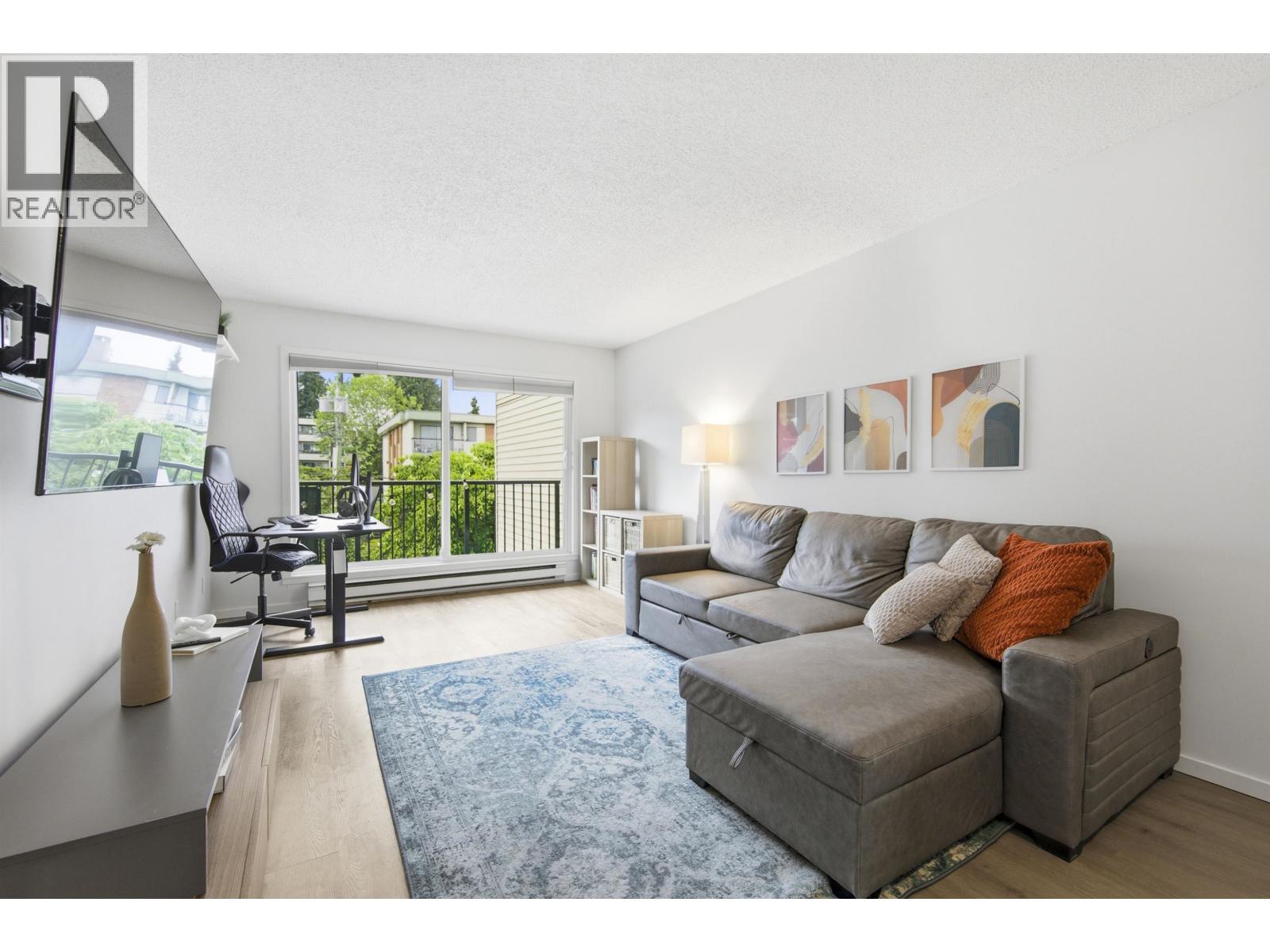305 1050 Howie Avenue, Coquitlam, British Columbia  V3J 1T6 - Photo 4 - R3127267