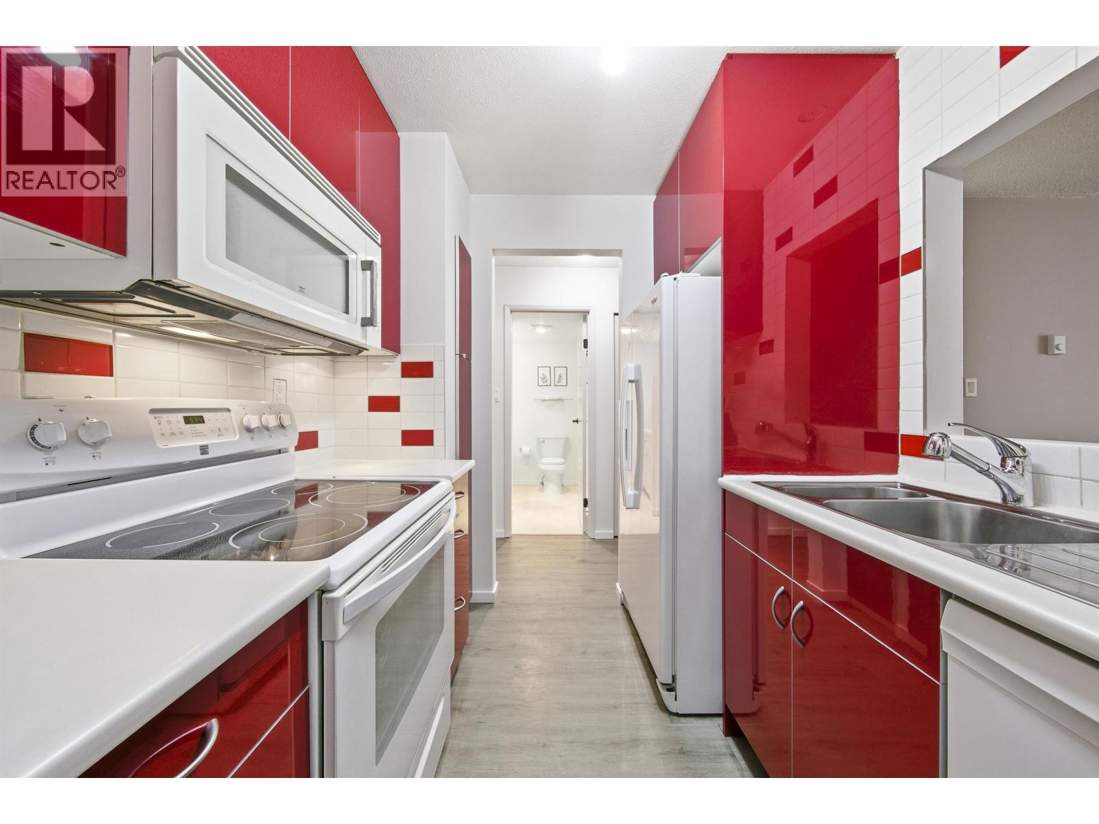 305 1050 Howie Avenue, Coquitlam, British Columbia  V3J 1T6 - Photo 11 - R3127267