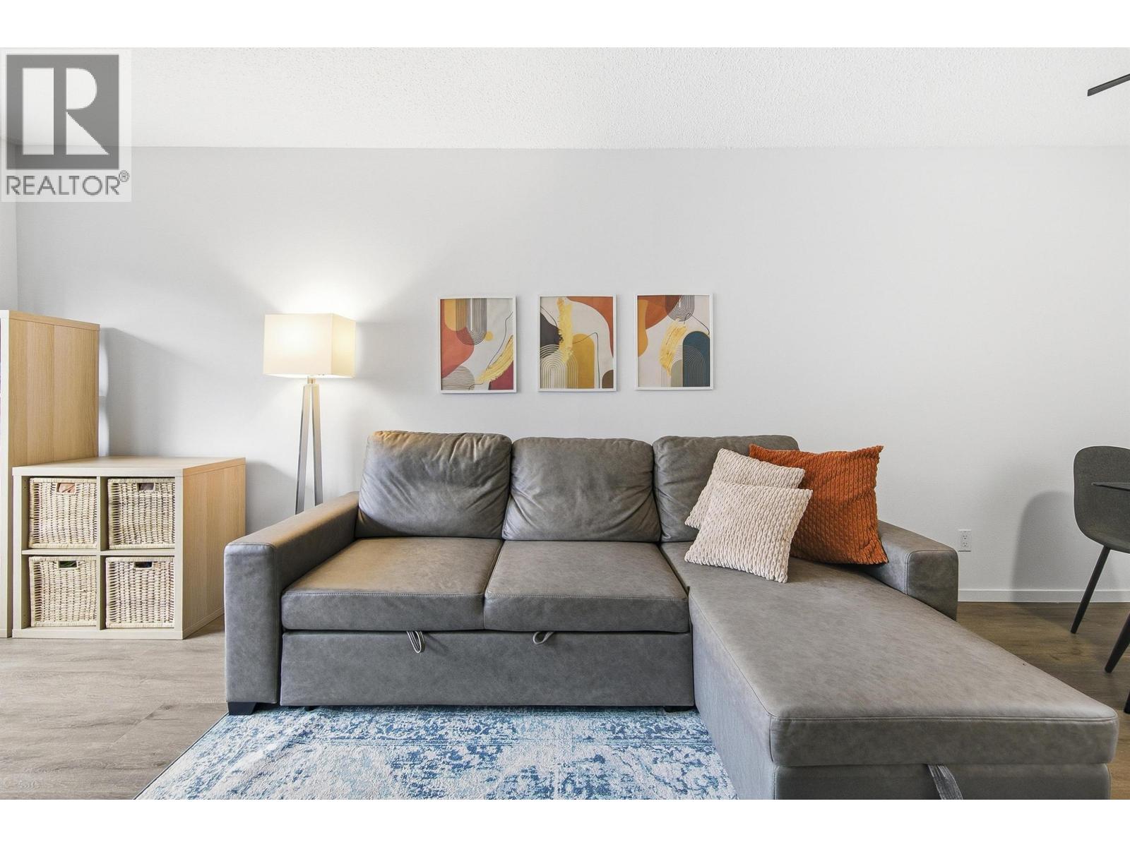 305 1050 Howie Avenue, Coquitlam, British Columbia  V3J 1T6 - Photo 3 - R3127267