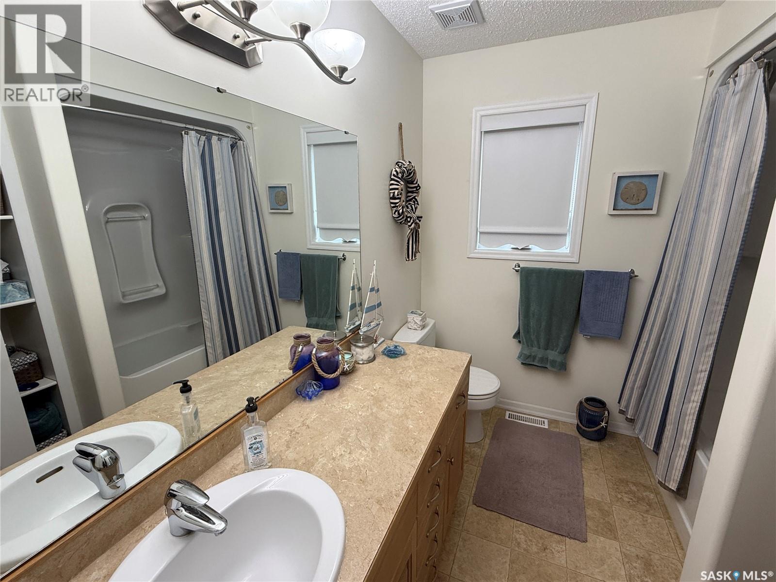 225 3rd Street, Weyburn Rm No. 67, Saskatchewan  S0C 1X0 - Photo 16 - SK037092