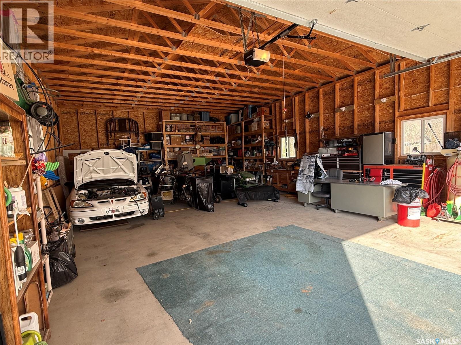 225 3rd Street, Weyburn Rm No. 67, Saskatchewan  S0C 1X0 - Photo 24 - SK037092