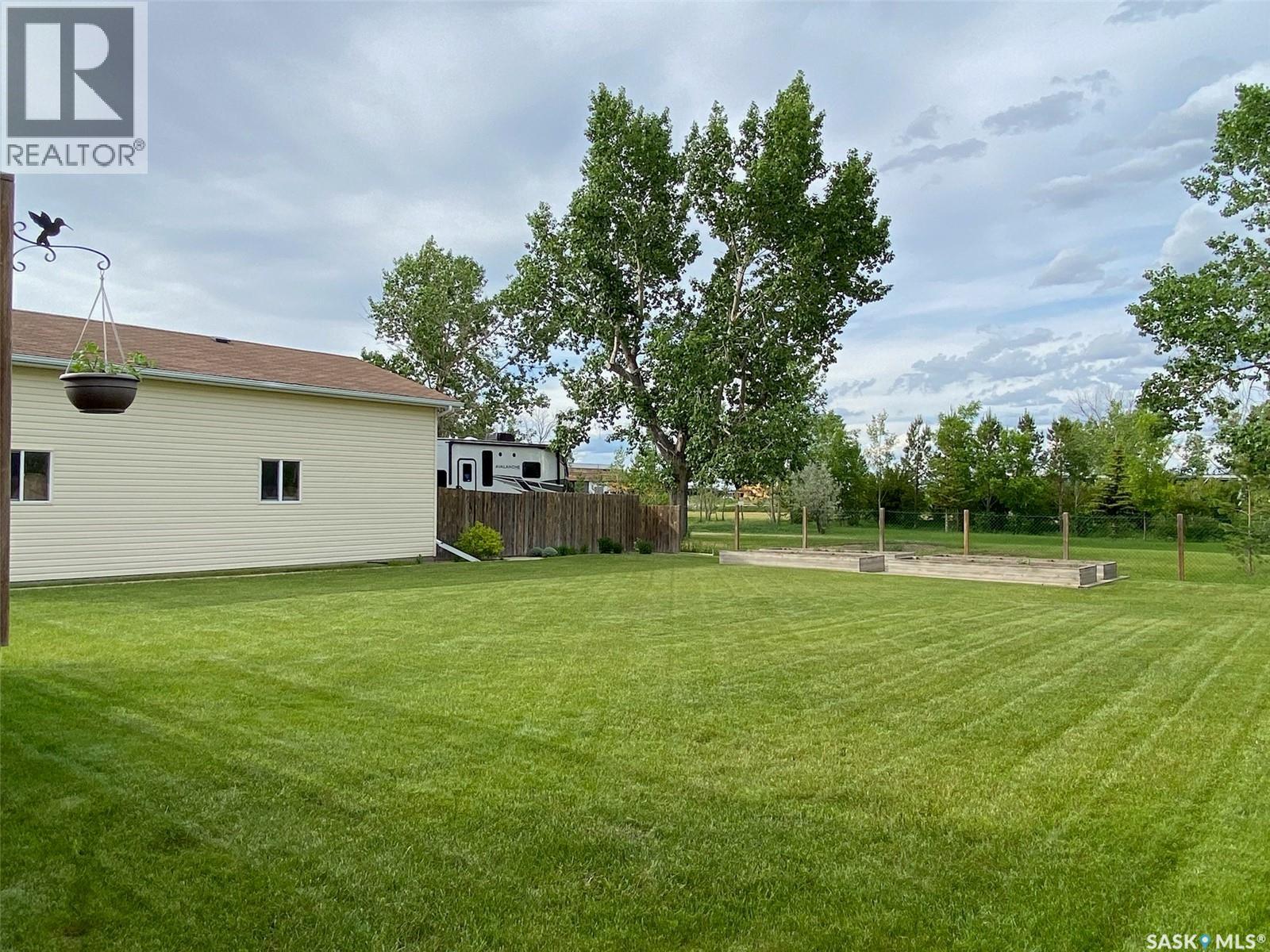 225 3rd Street, Weyburn Rm No. 67, Saskatchewan  S0C 1X0 - Photo 28 - SK037092