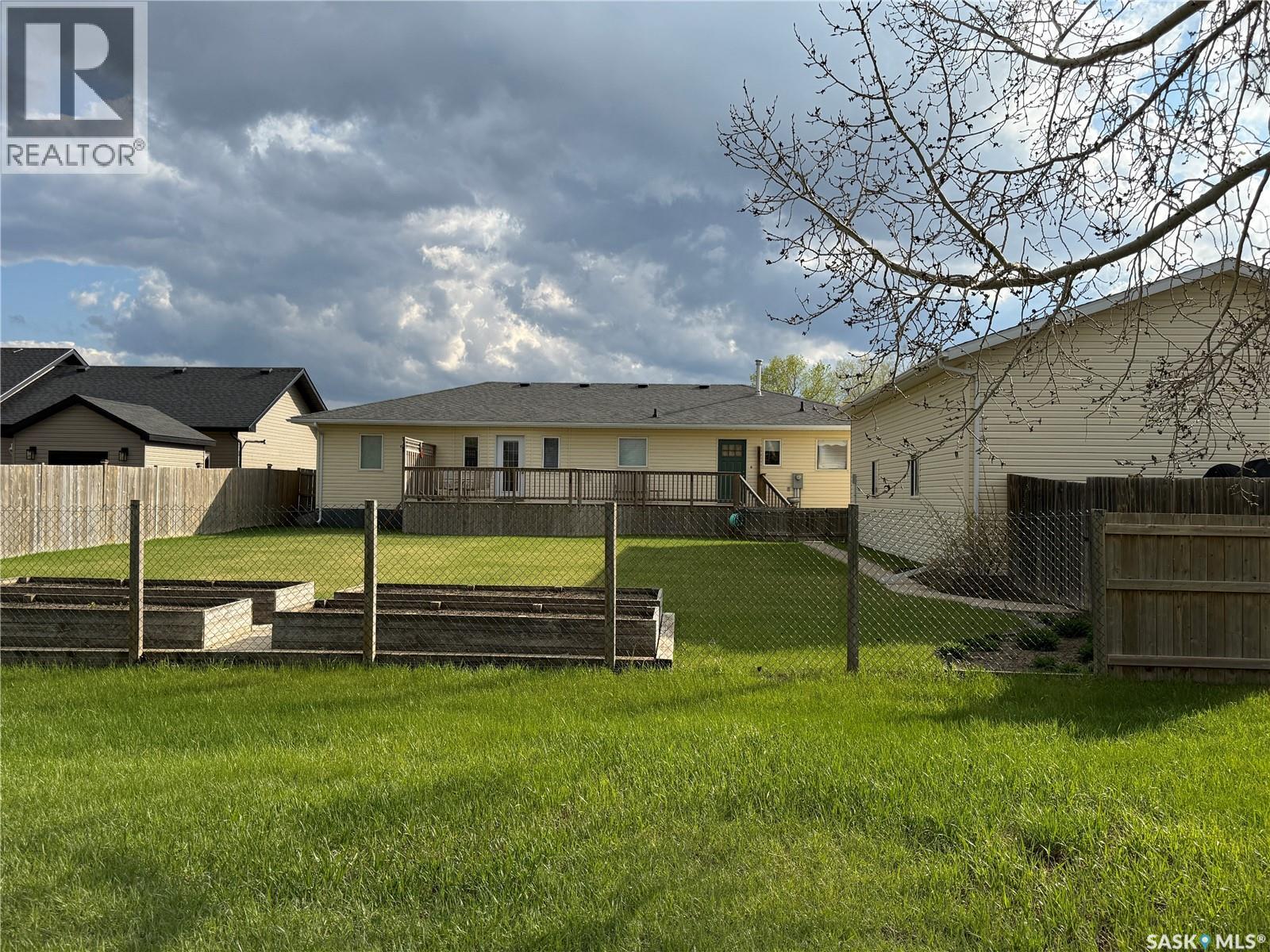 225 3rd Street, Weyburn Rm No. 67, Saskatchewan  S0C 1X0 - Photo 31 - SK037092
