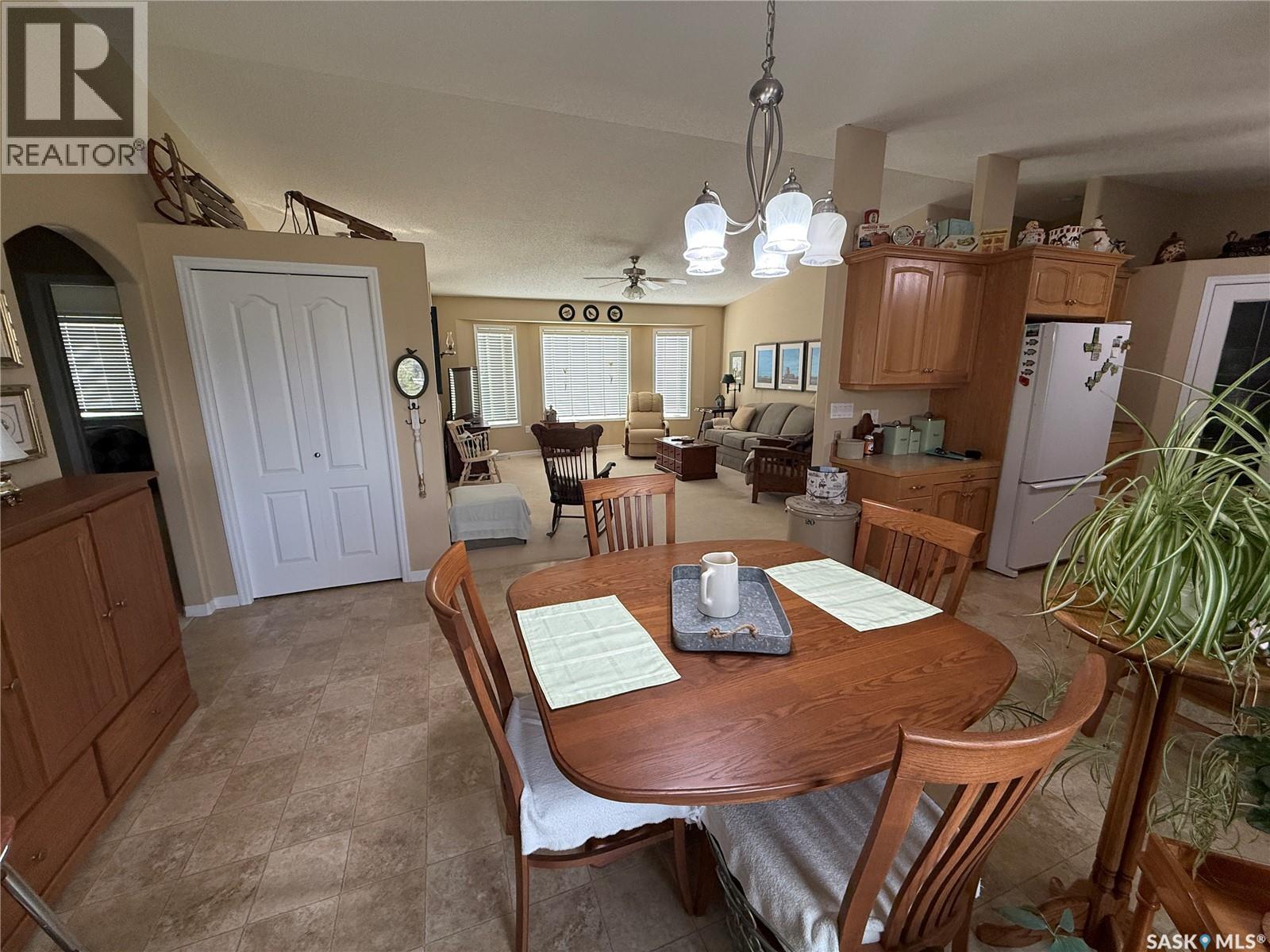 225 3rd Street, Weyburn Rm No. 67, Saskatchewan  S0C 1X0 - Photo 8 - SK037092