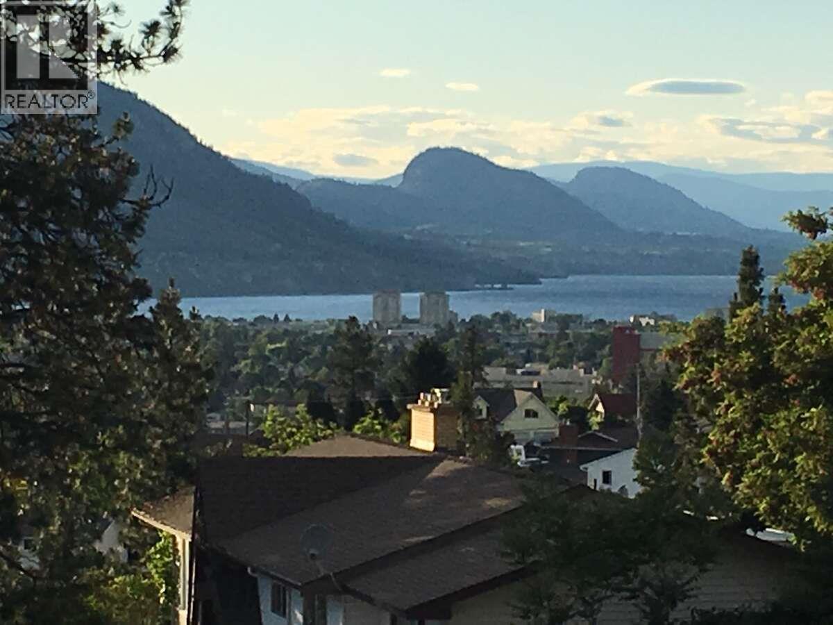 151 Timberstone Place, Penticton, British Columbia  V2A 0B5 - Photo 2 - 10388899