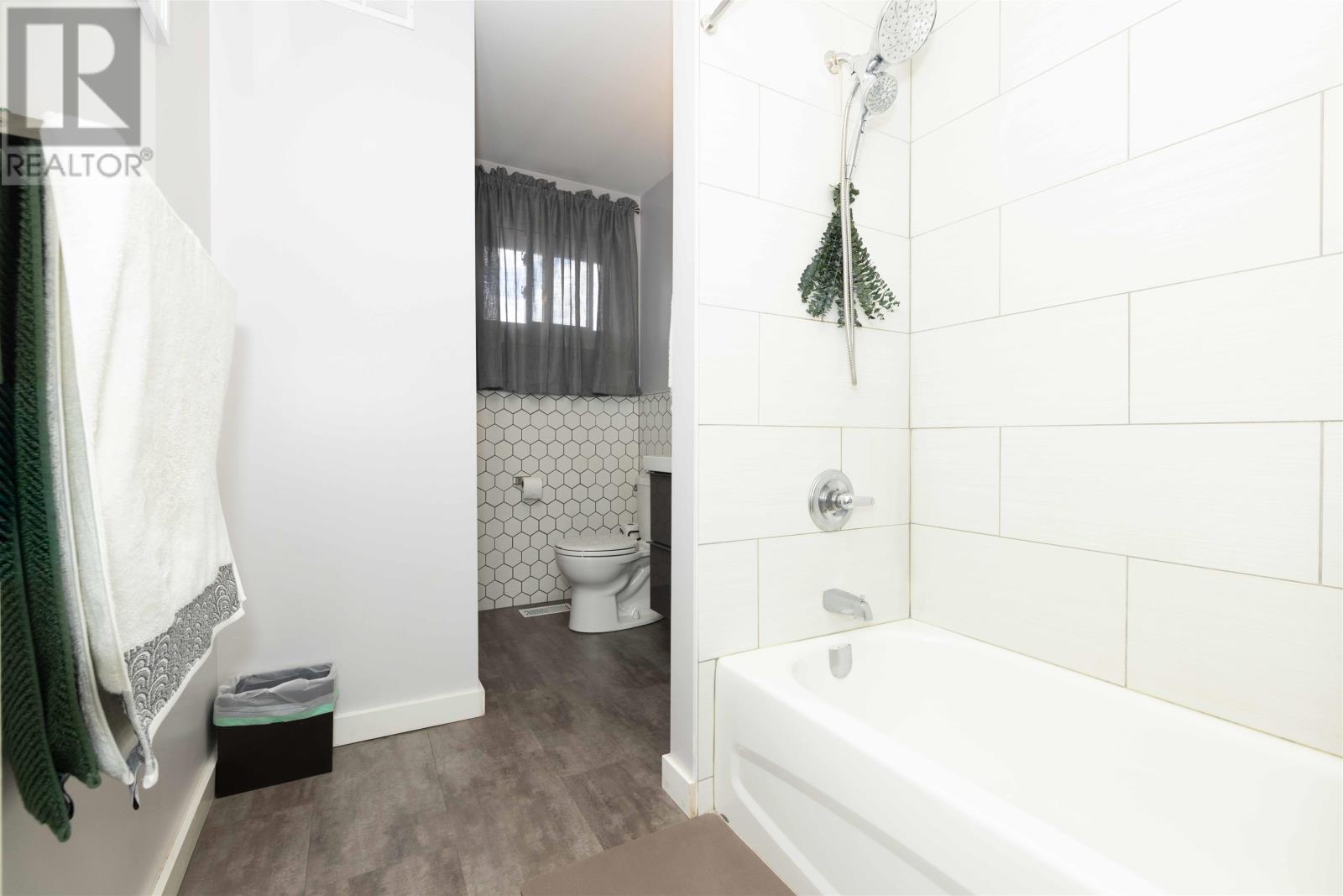 294 Algonquin Ave S, Thunder Bay, Ontario  P7B 4T5 - Photo 14 - TB2601189