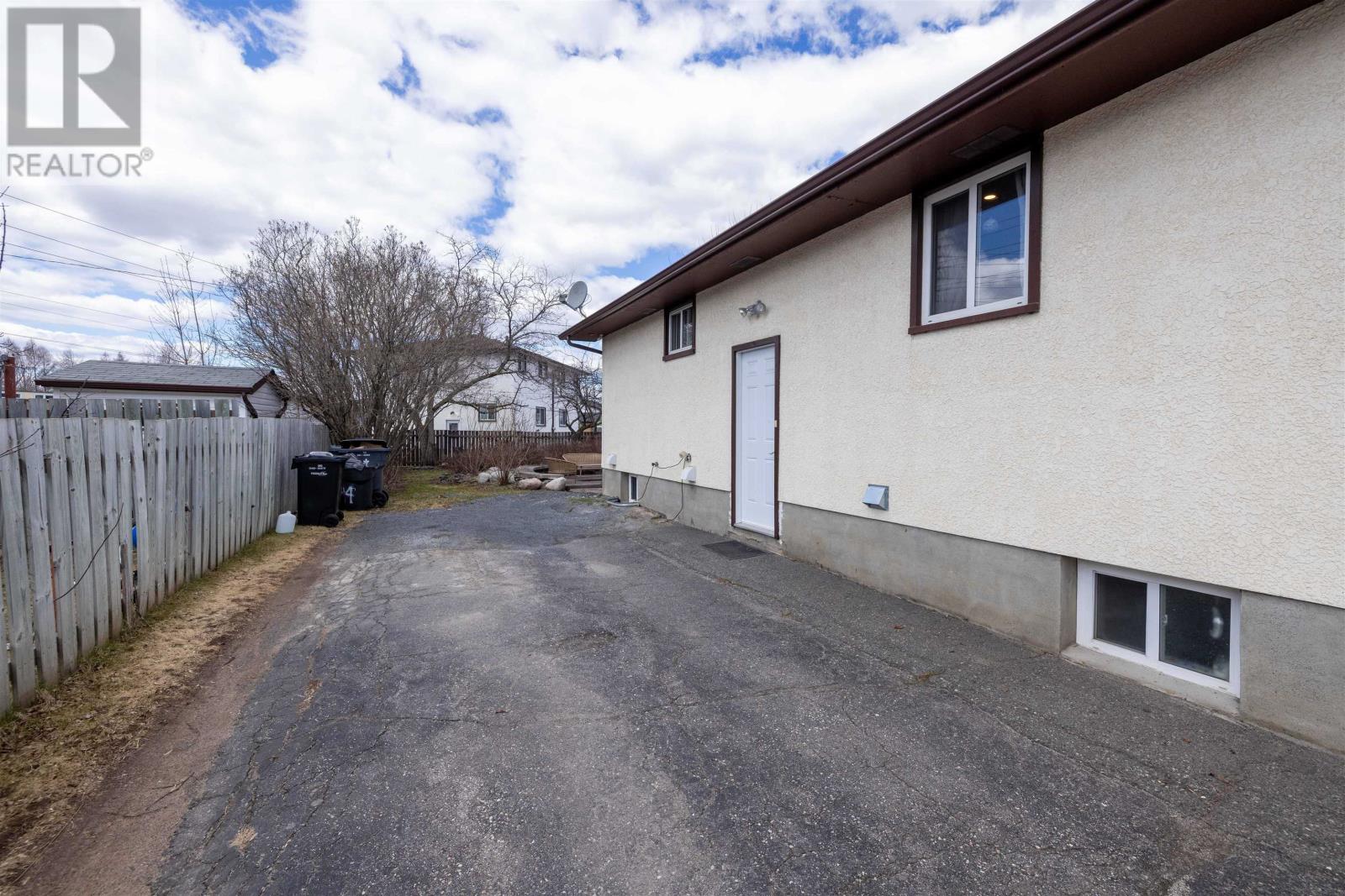 294 Algonquin Ave S, Thunder Bay, Ontario  P7B 4T5 - Photo 37 - TB2601189