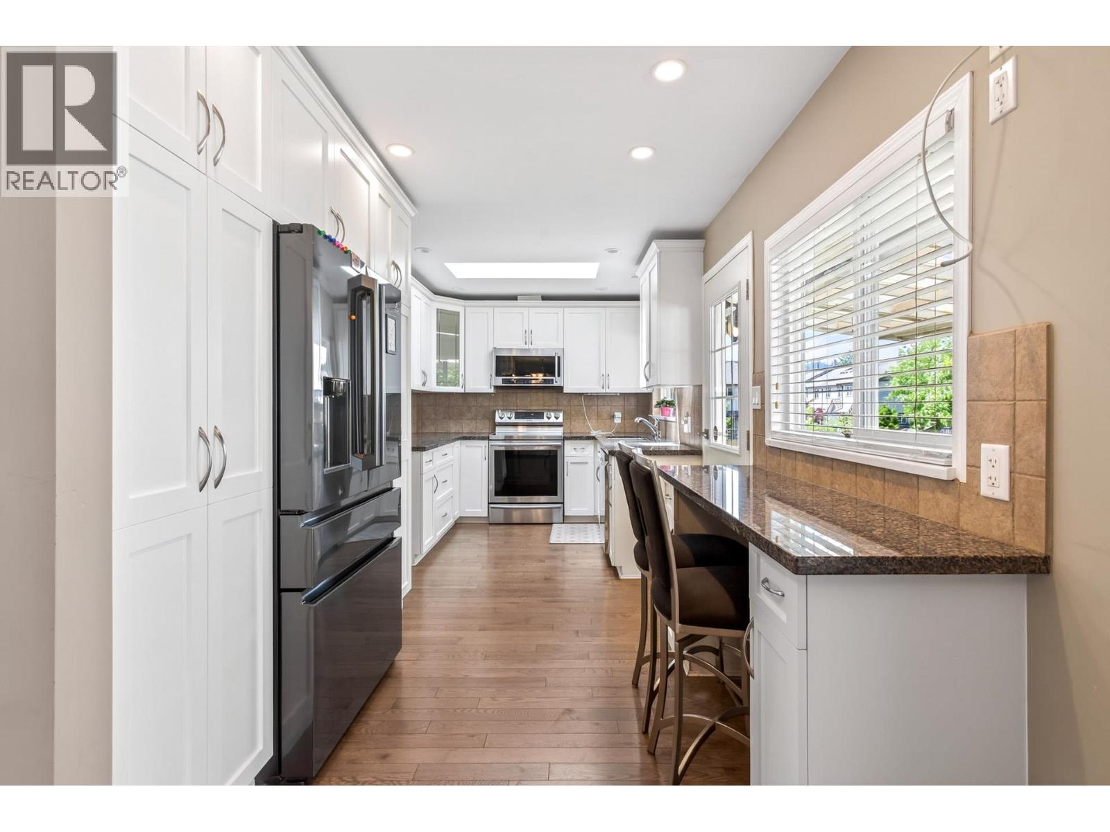 Listing image 11