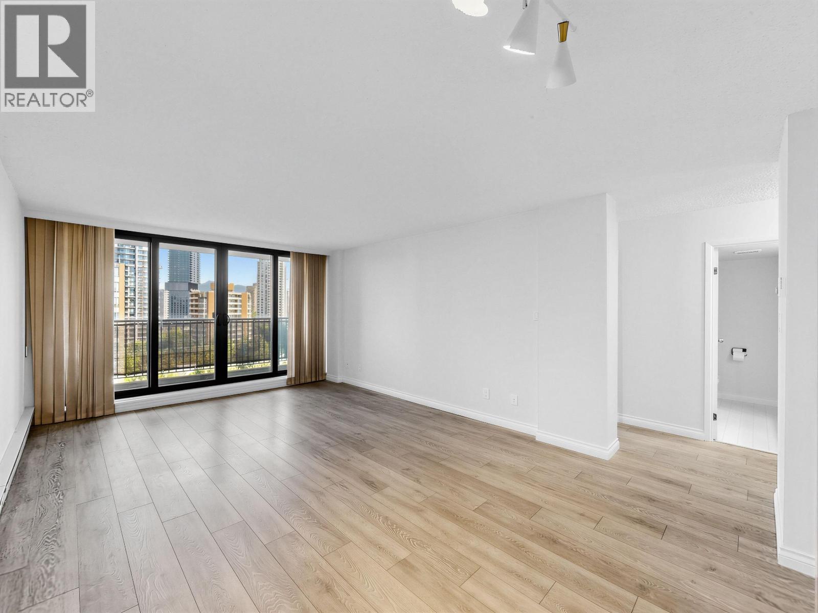 1403 6455 Willingdon Avenue, Burnaby, British Columbia  V5H 4E4 - Photo 13 - R3127761