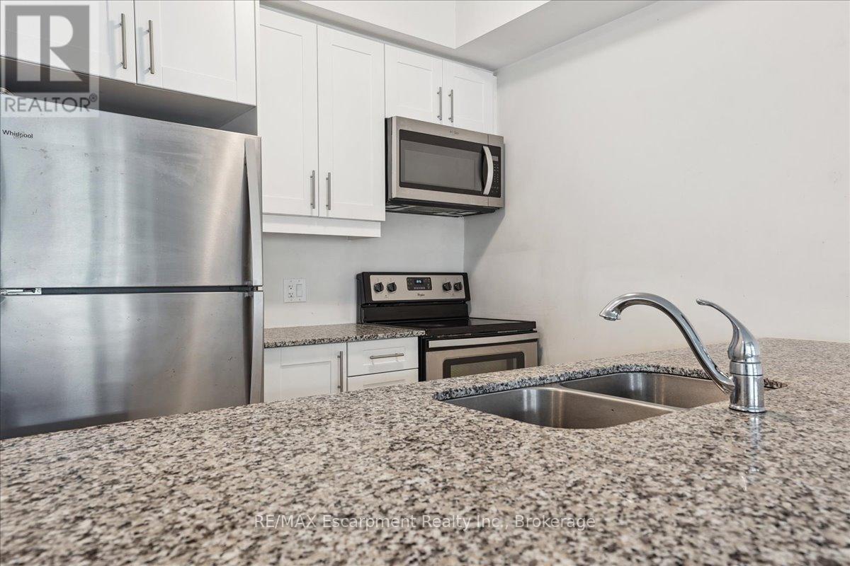 211 - 2370 Khalsa Gate, Oakville, Ontario  L6M 1P5 - Photo 11 - W13172530