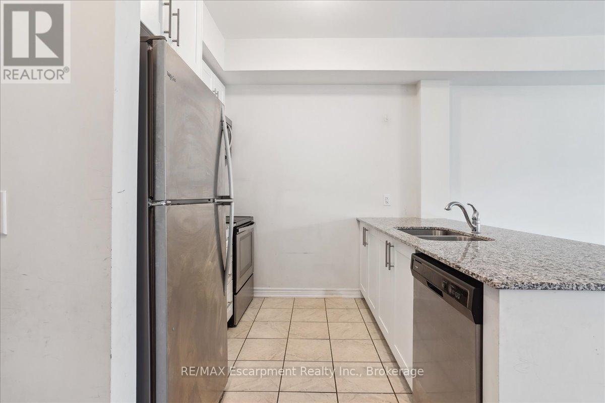 211 - 2370 Khalsa Gate, Oakville, Ontario  L6M 1P5 - Photo 6 - W13172530