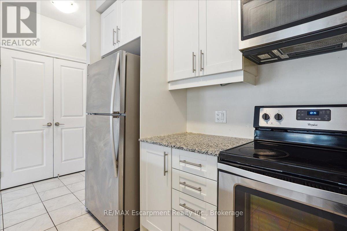 211 - 2370 Khalsa Gate, Oakville, Ontario  L6M 1P5 - Photo 8 - W13172530