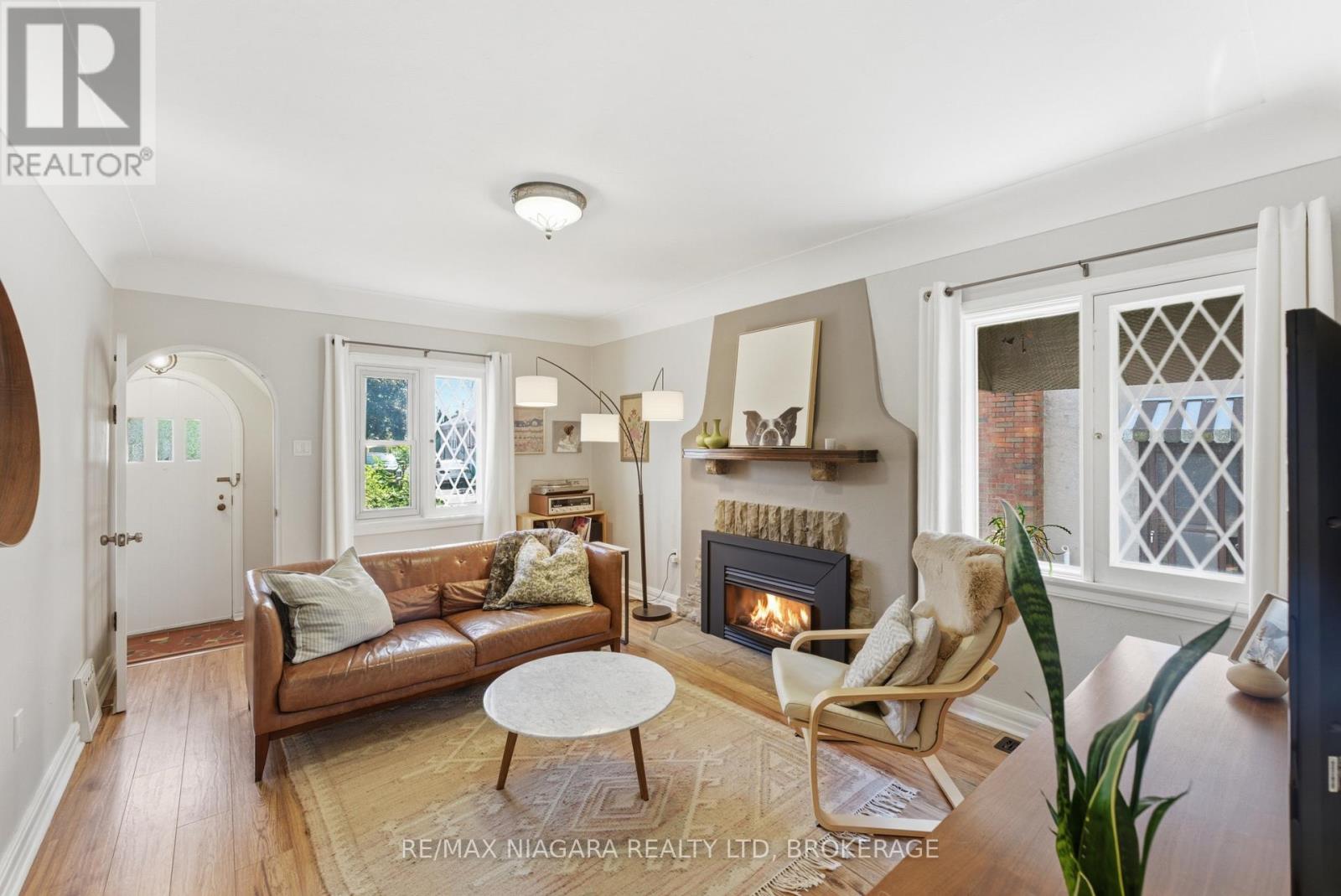 81 Woodland Avenue, St. Catharines, Ontario  L2R 5A4 - Photo 4 - X13172526