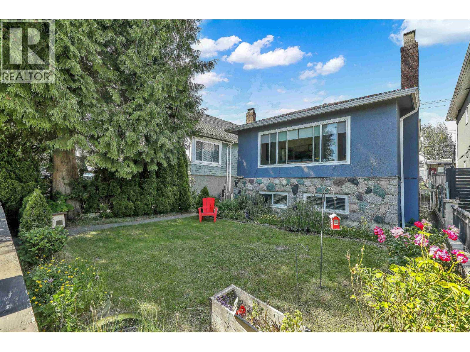 4139 PENDER STREET, Burnaby, British Columbia